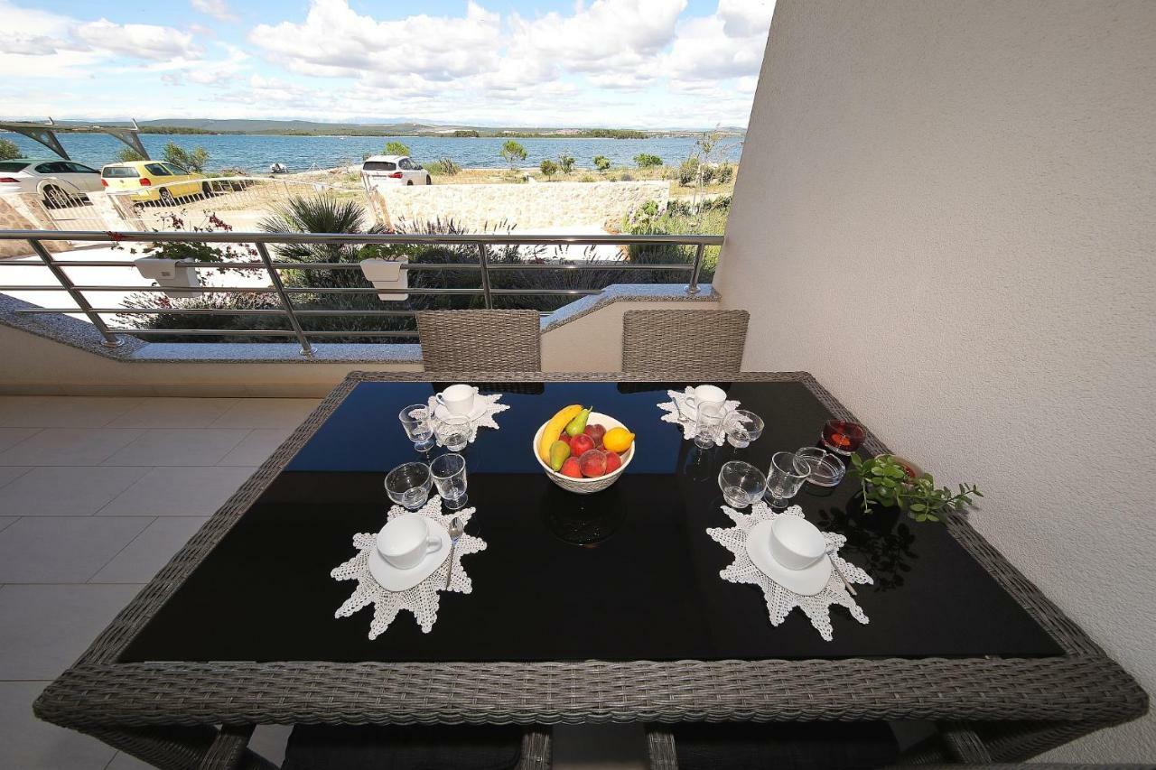 Apartment Lana Pašman Εξωτερικό φωτογραφία