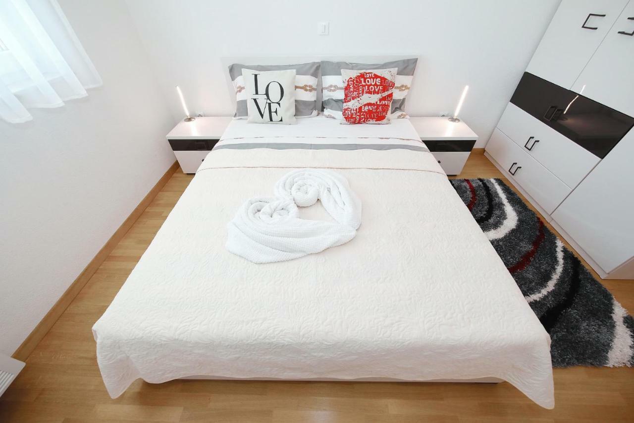 Apartment Lana Pašman Εξωτερικό φωτογραφία