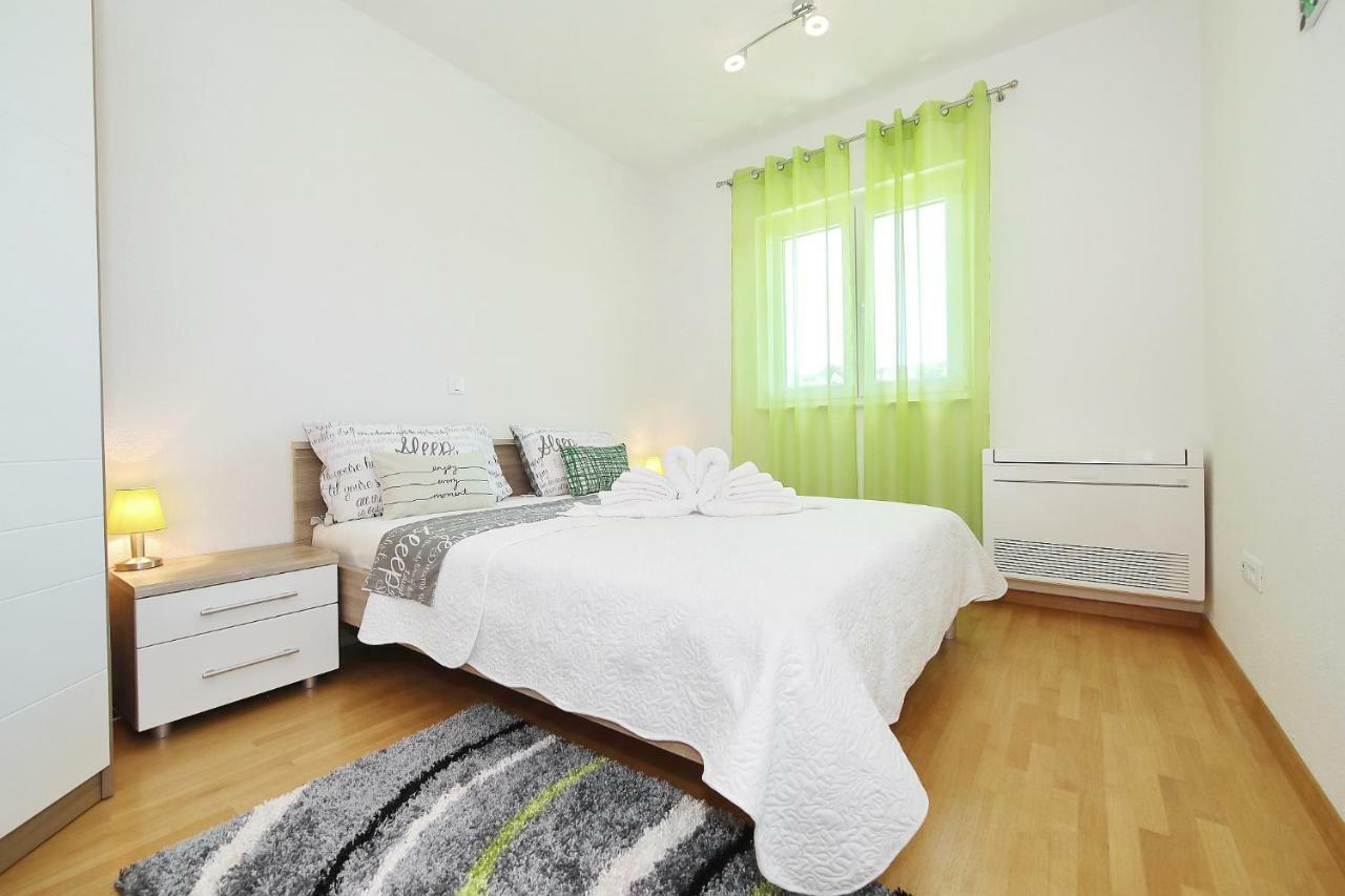 Apartment Lana Pašman Εξωτερικό φωτογραφία
