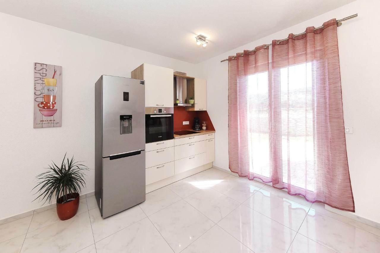 Apartment Lana Pašman Εξωτερικό φωτογραφία